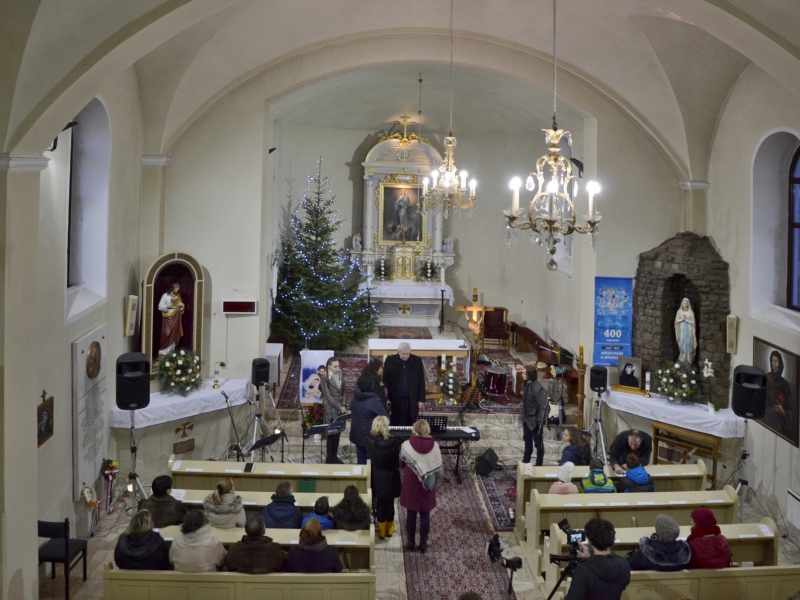 Vianočný koncert skupiny Emanuel v Rímskokatolickom kostole 
